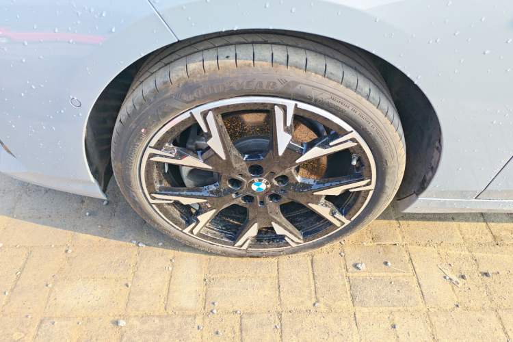 Used BMW 2 Series 2025 225L M Sport Night Edition Package Left Front Wheel Hub