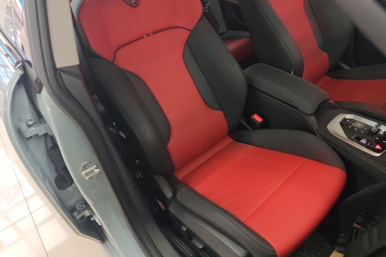 Used BMW 2 Series 2025 225L M Sport Night Edition Package Right Front Seat