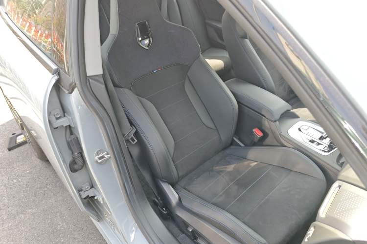 Used BMW 2 Series 2025 225L M Sport Night Edition Package Right Front Seat