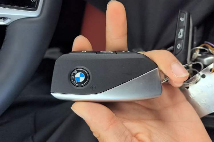 Used BMW 2 Series 2025 225L M Sport Package Vehicle Key