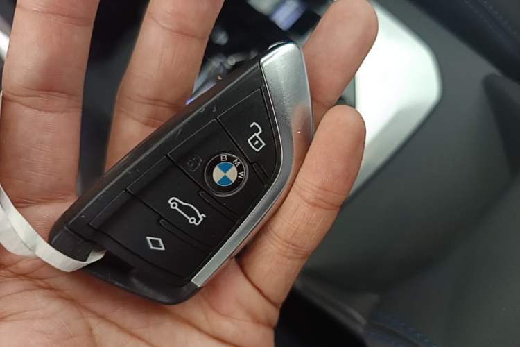 Used BMW 2 Series 2025 225L M Sport Night Edition Package Vehicle Key