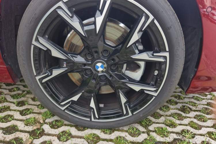 Used BMW 2 Series 2025 225L M Sport Night Edition Package Right Front Wheel Hub