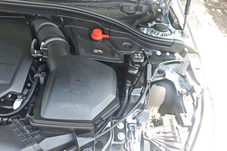Used BMW 2 Series 2025 225L M Sport Package Engine Bay Left