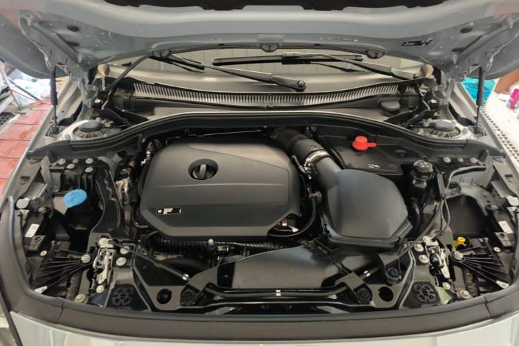 Used BMW 2 Series 2025 225L M Sport Package Engine Bay