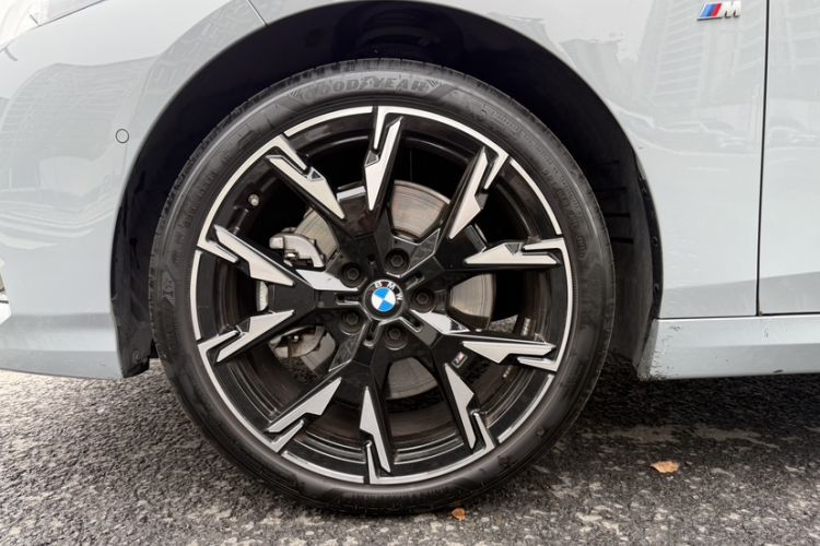 Used BMW 2 Series 2025 225L M Sport Night Edition Package Exterior 4