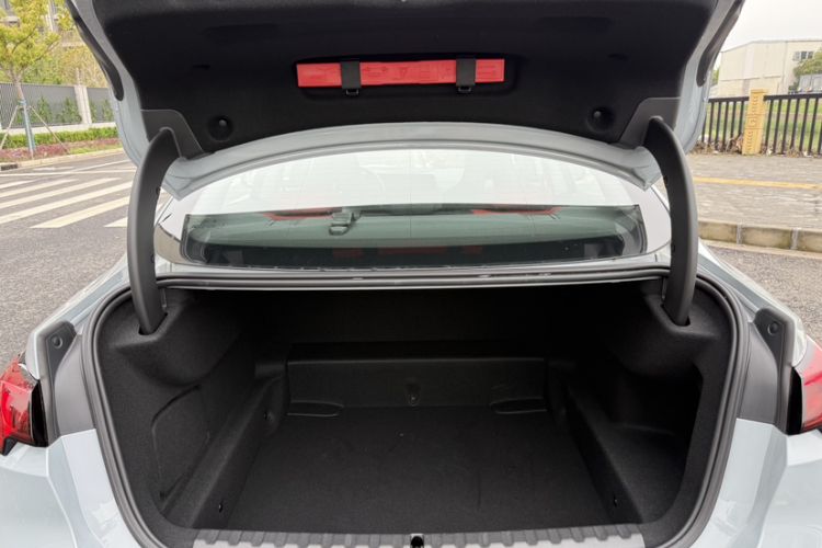 Used BMW 2 Series 2025 225L M Sport Night Edition Package Interior 2