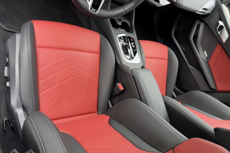 Used BMW 2 Series 2025 225L M Sport Night Edition Package Interior 8