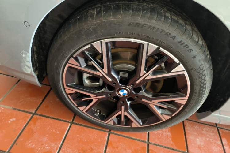 Used BMW 2 Series 2025 225L M Sport Package Left Front Wheel Hub