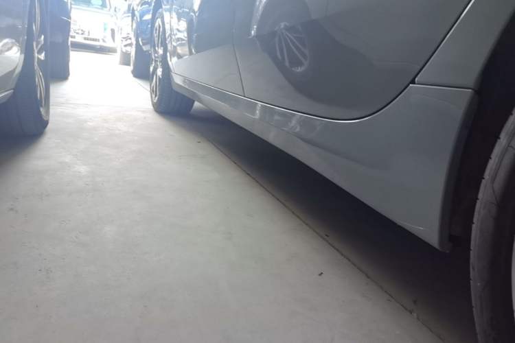 Used BMW 2 Series 2025 225L M Sport Night Edition Package Left Side Sill