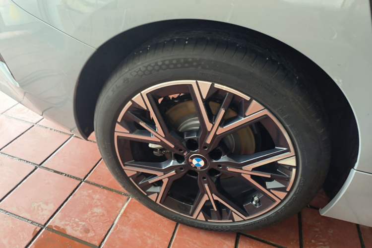 Used BMW 2 Series 2025 225L M Sport Package Right Rear Wheel Hub