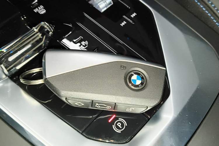 Used BMW 2 Series 2025 225L M Sport Night Edition Package Vehicle Key