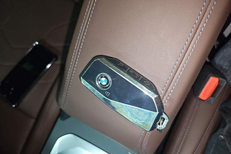 Used BMW 2 Series 2025 225L M Sport Package Vehicle Key