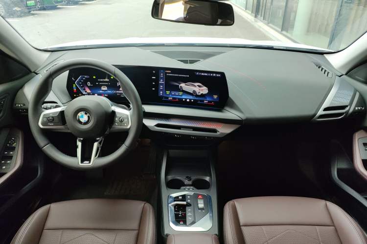 Used BMW 2 Series 2025 225L M Sport Package Center Console