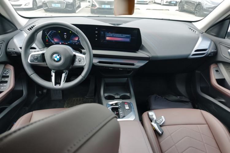 Used BMW 2 Series 2025 225L M Sport Package Center Console