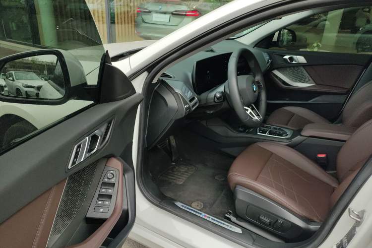 Used BMW 2 Series 2025 225L M Sport Package Driver Seat