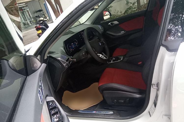 Used BMW 2 Series 2025 225L M Sport Night Edition Package Driver Seat