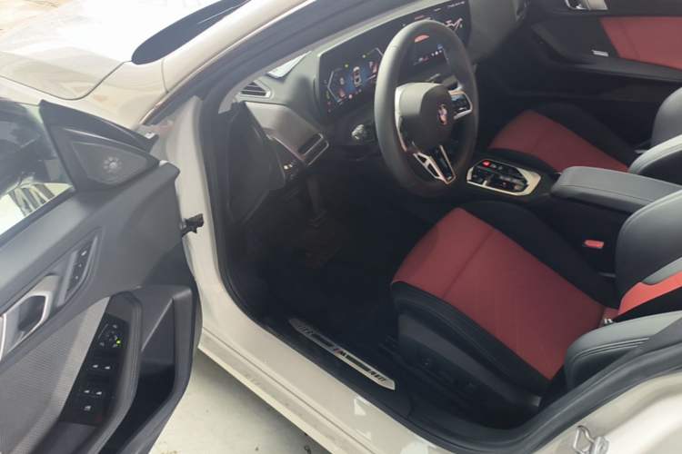 Used BMW 2 Series 2025 225L M Sport Night Edition Package Driver Seat