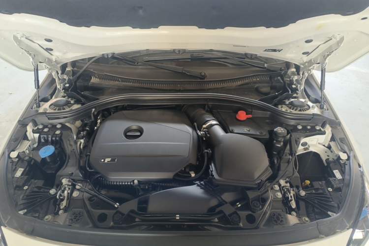 Used BMW 2 Series 2025 225L M Sport Package Engine Bay