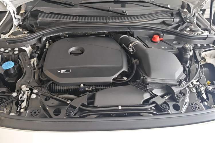 Used BMW 2 Series 2025 225L M Sport Night Edition Package Engine Bay