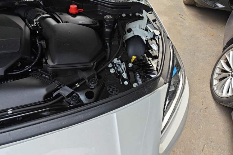 Used BMW 2 Series 2025 225L M Sport Package Engine Bay Left