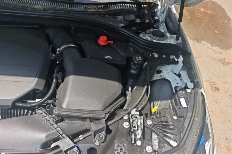 Used BMW 2 Series 2025 225L M Sport Package Engine Bay Left