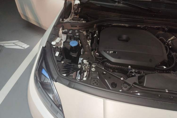 Used BMW 2 Series 2025 225L M Sport Night Edition Package Engine Bay Right