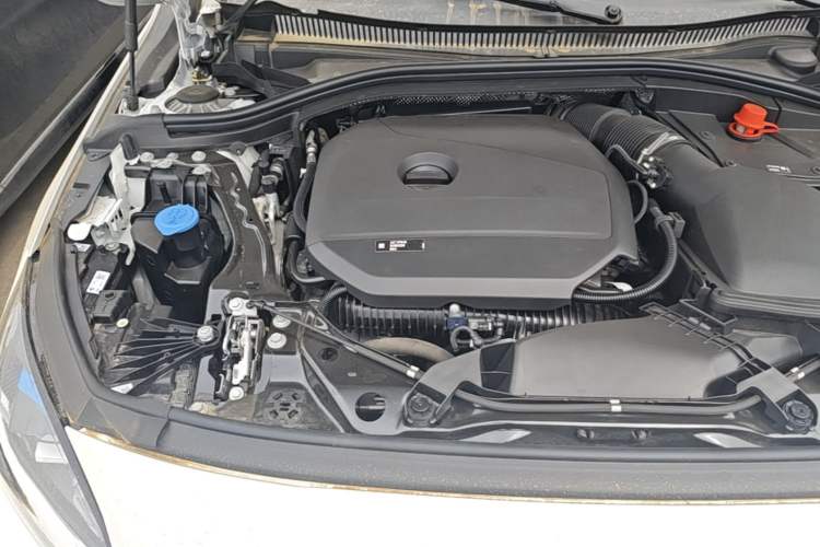 Used BMW 2 Series 2025 225L M Sport Package Engine Bay Right