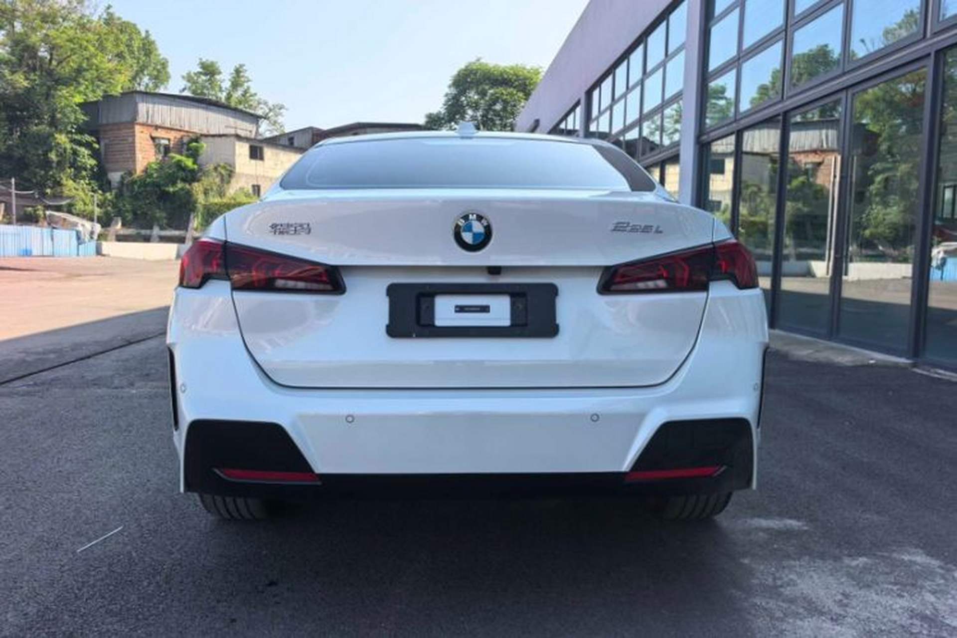 Used BMW 2 Series 2025 225L M Sport Package Exterior 4
