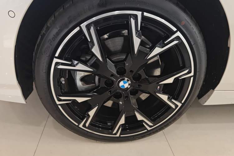 Used BMW 2 Series 2025 225L M Sport Night Edition Package Exterior 4