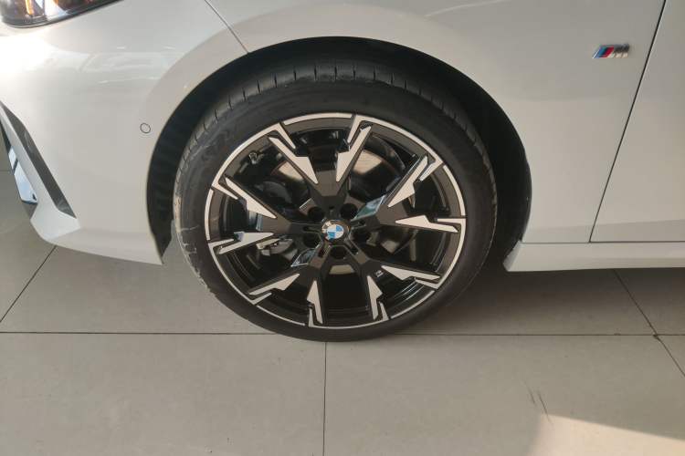 Used BMW 2 Series 2025 225L M Sport Night Edition Package Exterior 4