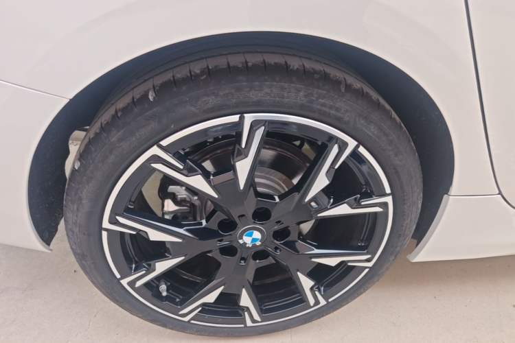 Used BMW 2 Series 2025 225L M Sport Package Exterior 5