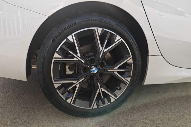 Used BMW 2 Series 2025 225L M Sport Package Exterior 5