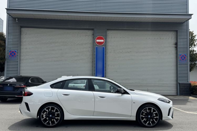 Used BMW 2 Series 2025 225L M Sport Night Edition Package Exterior 6