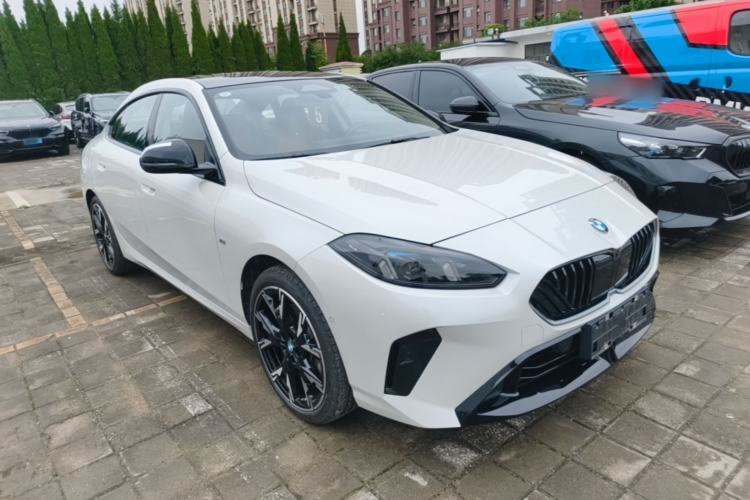 Used BMW 2 Series 2025 225L M Sport Package Front Right 45 Deg