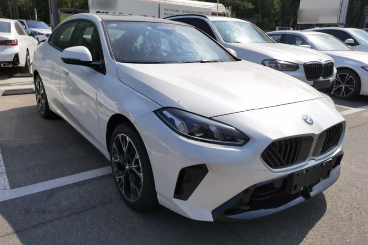 Used BMW 2 Series 2025 225L M Sport Package Front Right 45 Deg