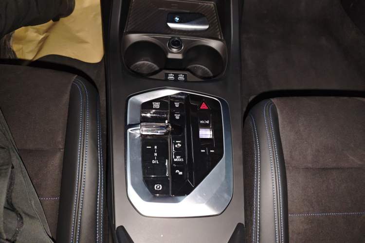 Used BMW 2 Series 2025 225L M Sport Night Edition Package Gear Lever