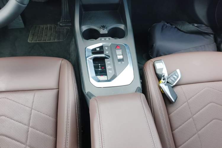 Used BMW 2 Series 2025 225L M Sport Package Gear Lever