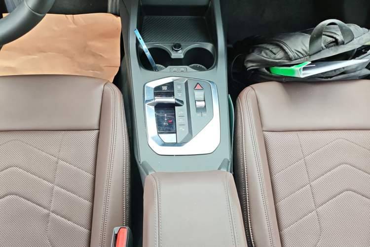 Used BMW 2 Series 2025 225L M Sport Package Gear Lever