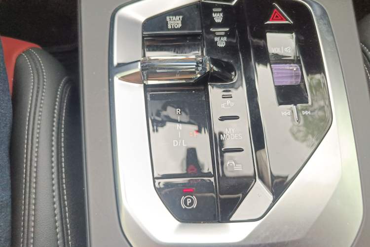 Used BMW 2 Series 2025 225L M Sport Package Gear Lever