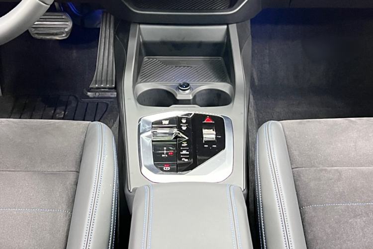Used BMW 2 Series 2025 225L M Sport Night Edition Package Interior 4