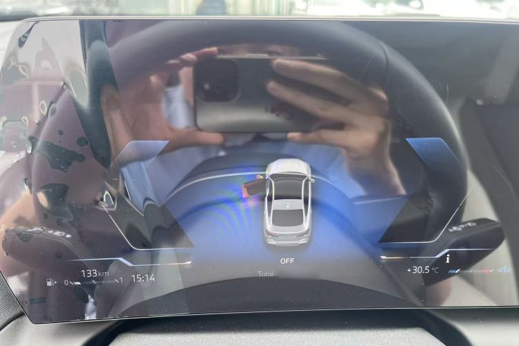 Used BMW 2 Series 2025 225L M Sport Package Interior 8