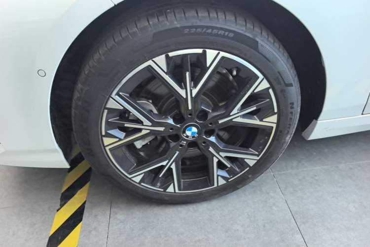 Used BMW 2 Series 2025 225L M Sport Package Left Front Wheel Hub