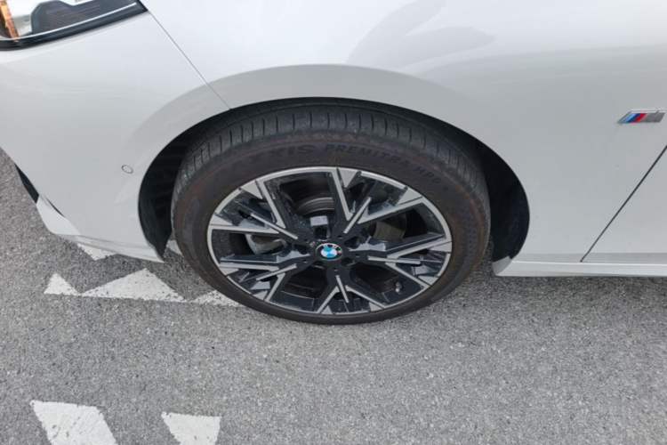 Used BMW 2 Series 2025 225L M Sport Package Left Front Wheel Hub
