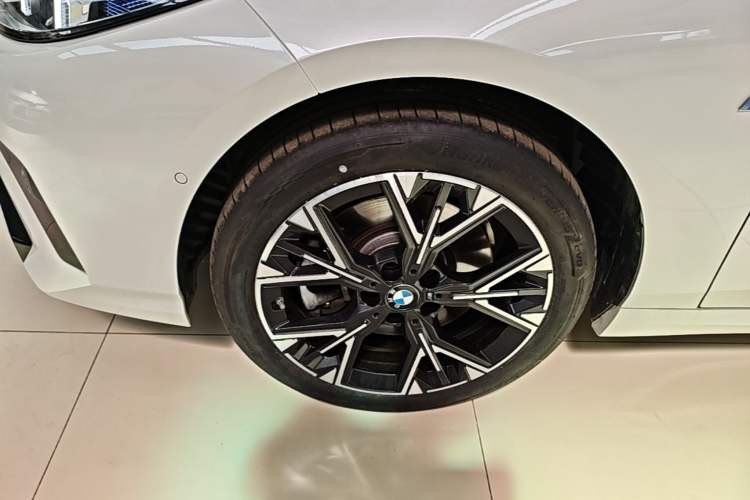 Used BMW 2 Series 2025 225L M Sport Package Left Front Wheel Hub