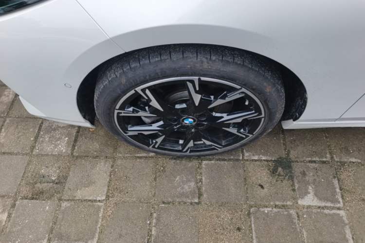 Used BMW 2 Series 2025 225L M Sport Package Left Front Wheel Hub