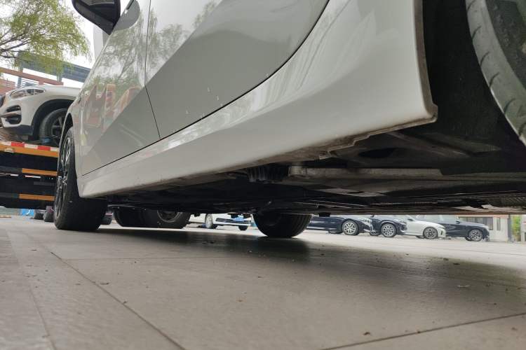Used BMW 2 Series 2025 225L M Sport Package Left Side Sill