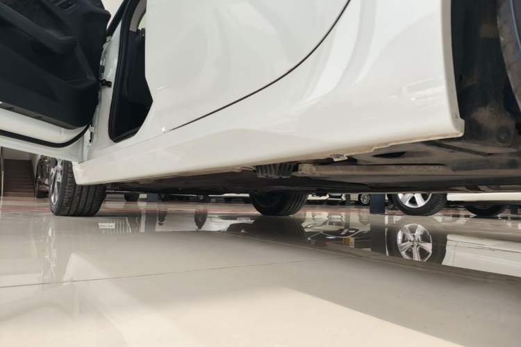Used BMW 2 Series 2025 225L M Sport Package Left Side Sill