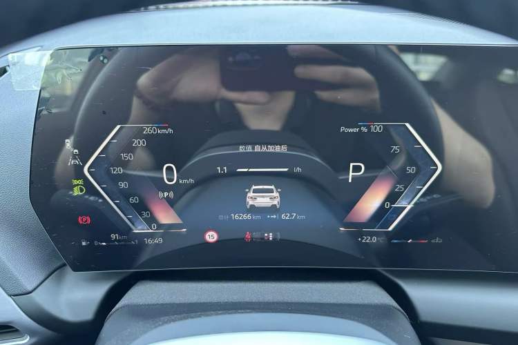 Used BMW 2 Series 2025 225L M Sport Package Odometer Close Up