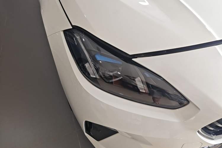 Used BMW 2 Series 2025 225L M Sport Night Edition Package Right Front Headlight
