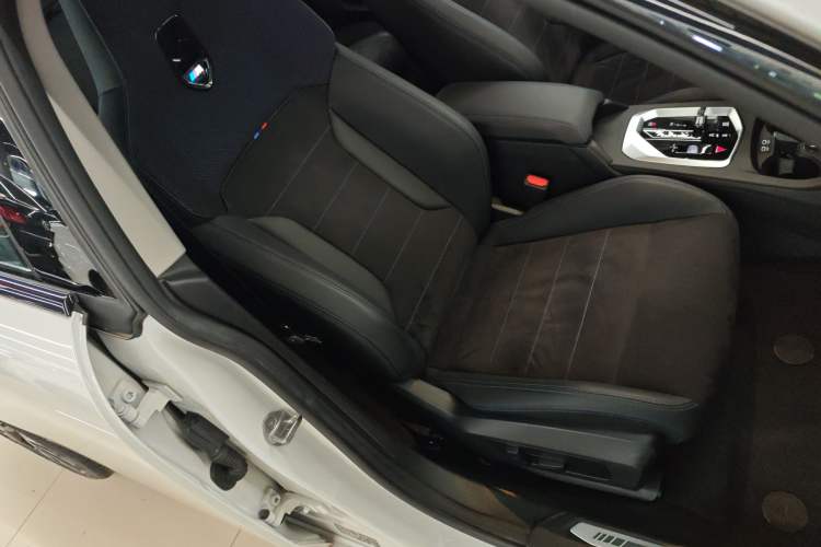 Used BMW 2 Series 2025 225L M Sport Night Edition Package Right Front Seat